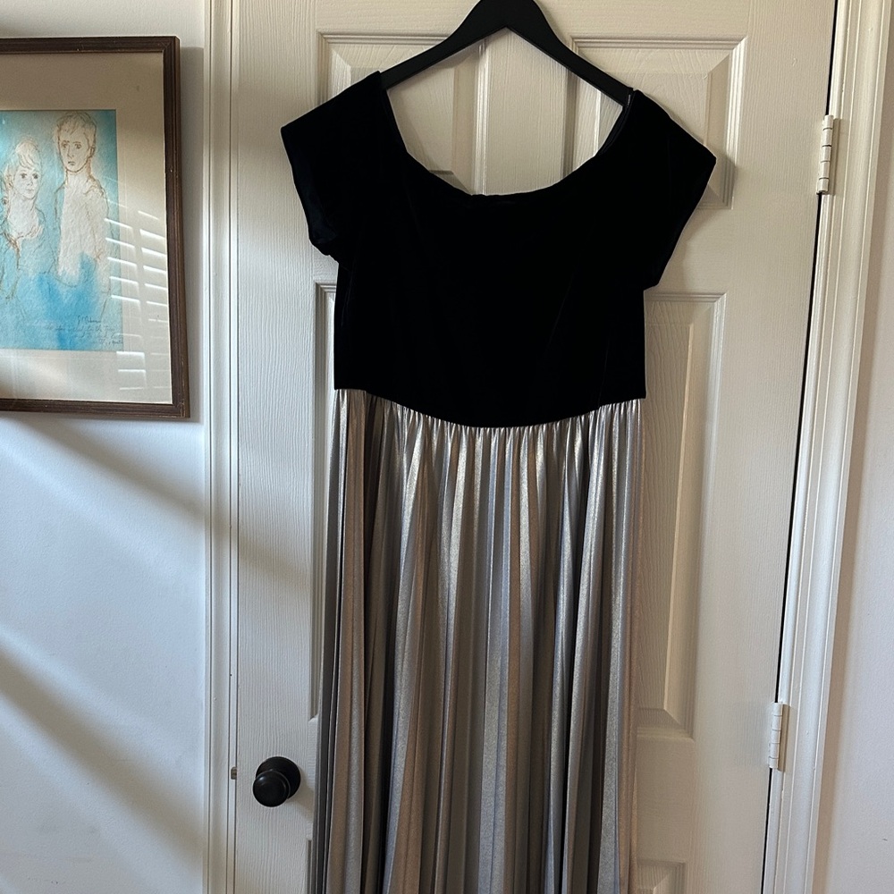 Donna Morgan Black and Silver Maxi Dress
